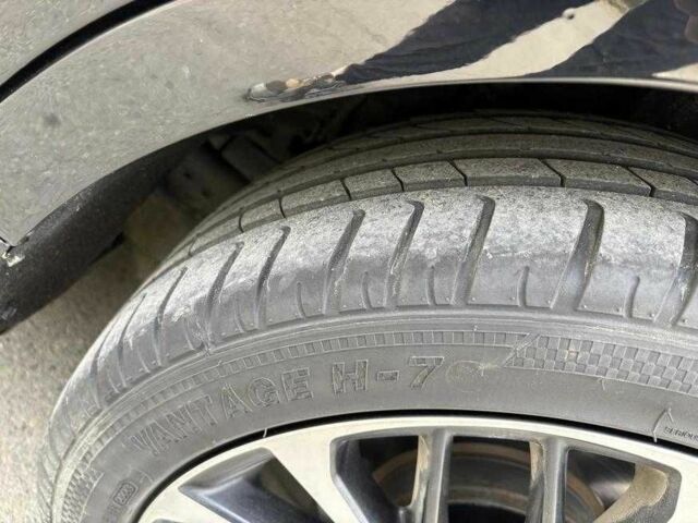 Черный Тойота Камри, объемом двигателя 2.5 л и пробегом 170 тыс. км за 17800 $, фото 5 на Automoto.ua