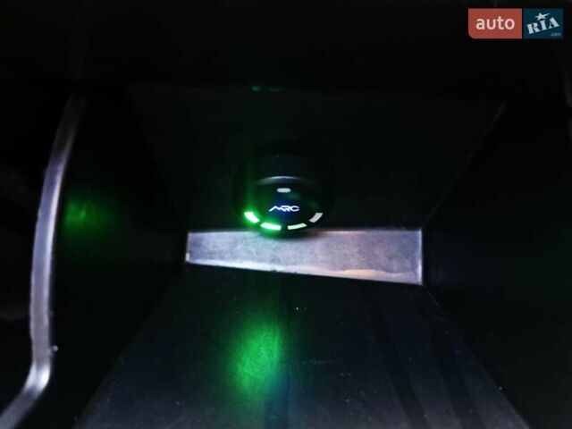 Чорний Тойота Камрі, об'ємом двигуна 2.49 л та пробігом 136 тис. км за 21900 $, фото 27 на Automoto.ua