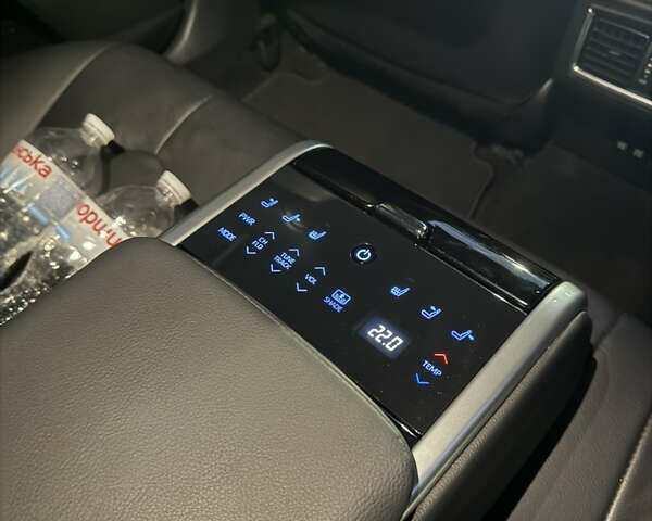 Чорний Тойота Камрі, об'ємом двигуна 2.5 л та пробігом 129 тис. км за 26000 $, фото 17 на Automoto.ua