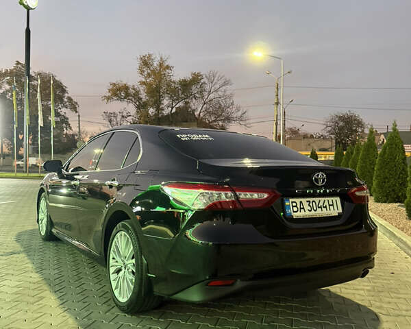 Чорний Тойота Камрі, об'ємом двигуна 2.5 л та пробігом 129 тис. км за 26000 $, фото 2 на Automoto.ua
