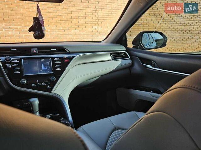 Черный Тойота Камри, объемом двигателя 2.49 л и пробегом 54 тыс. км за 21300 $, фото 2 на Automoto.ua