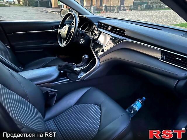 Черный Тойота Камри, объемом двигателя 25 л и пробегом 180 тыс. км за 17800 $, фото 6 на Automoto.ua