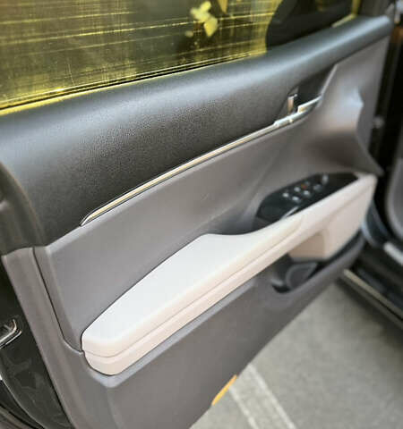 Тойота Камри 2018 в Киеве на Automoto.ua Черный Тойота Камри, объемом двигателя 2.49 л и пробегом 150 тыс. км за 19300 $, фото 8 на Automoto.ua