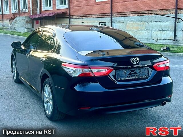 Чорний Тойота Камрі, об'ємом двигуна 2.5 л та пробігом 63 тис. км за 23100 $, фото 3 на Automoto.ua