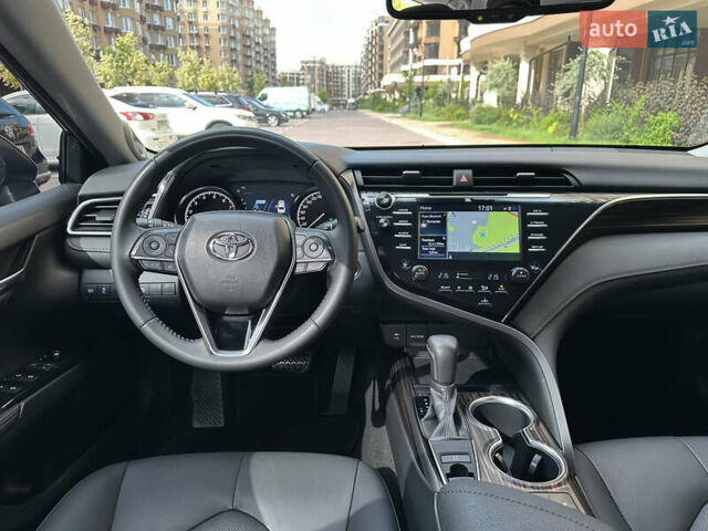 Черный Тойота Камри, объемом двигателя 2.5 л и пробегом 27 тыс. км за 29500 $, фото 26 на Automoto.ua