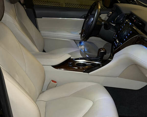 Чорний Тойота Камрі, об'ємом двигуна 2.49 л та пробігом 180 тис. км за 30000 $, фото 7 на Automoto.ua