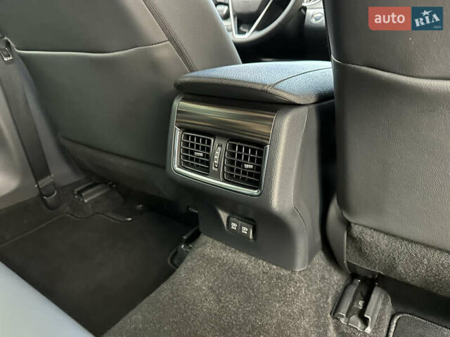 Черный Тойота Камри, объемом двигателя 2.5 л и пробегом 27 тыс. км за 29500 $, фото 33 на Automoto.ua