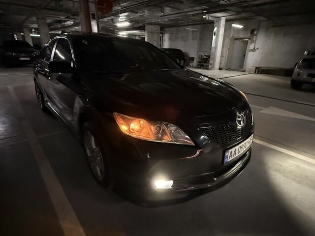 Черный Тойота Камри, объемом двигателя 2.4 л и пробегом 251 тыс. км за 11990 $, фото 8 на Automoto.ua