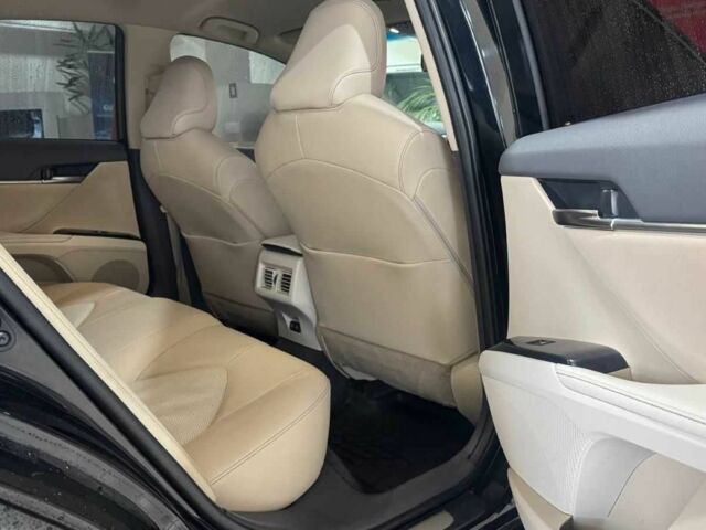 Чорний Тойота Камрі, об'ємом двигуна 2.5 л та пробігом 120 тис. км за 22191 $, фото 9 на Automoto.ua