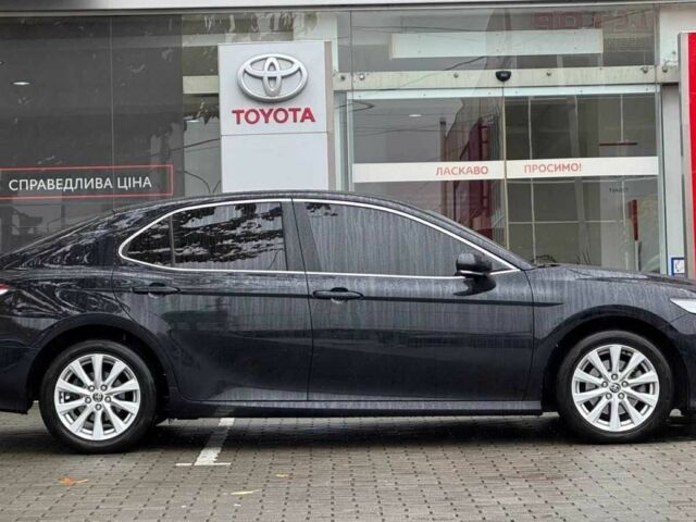 Чорний Тойота Камрі, об'ємом двигуна 2.5 л та пробігом 120 тис. км за 22191 $, фото 2 на Automoto.ua