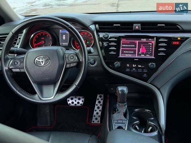 Чорний Тойота Камрі, об'ємом двигуна 3.46 л та пробігом 71 тис. км за 24550 $, фото 11 на Automoto.ua