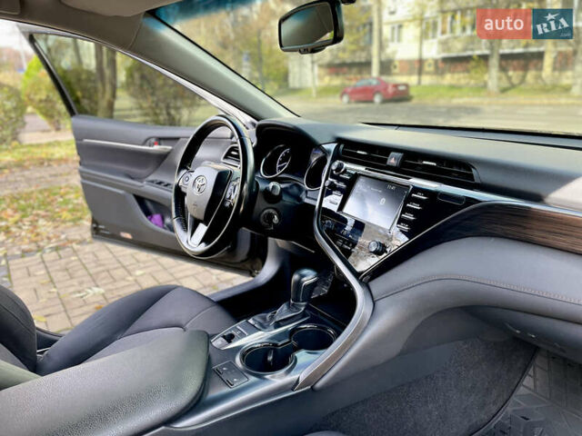 Тойота Камри 2019 в Киеве на Automoto.ua Черный Тойота Камри, объемом двигателя 2.5 л и пробегом 116 тыс. км за 19995 $, фото 23 на Automoto.ua