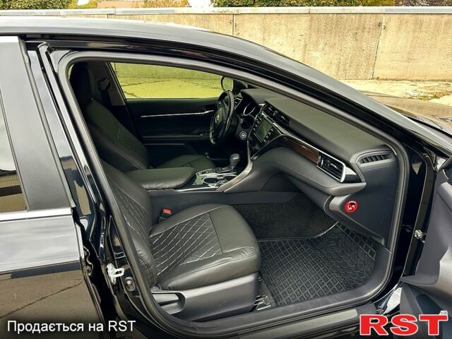 Черный Тойота Камри, объемом двигателя 2.5 л и пробегом 67 тыс. км за 24500 $, фото 7 на Automoto.ua