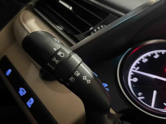 Чорний Тойота Камрі, об'ємом двигуна 2.5 л та пробігом 120 тис. км за 22191 $, фото 20 на Automoto.ua