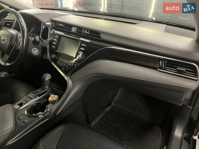 Тойота Камри 2019 в Александрие на Automoto.ua Черный Тойота Камри, объемом двигателя 2.49 л и пробегом 105 тыс. км за 21500 $, фото 18 на Automoto.ua