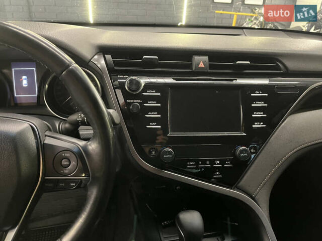 Тойота Камри 2019 в Александрие на Automoto.ua Черный Тойота Камри, объемом двигателя 2.49 л и пробегом 105 тыс. км за 21500 $, фото 10 на Automoto.ua