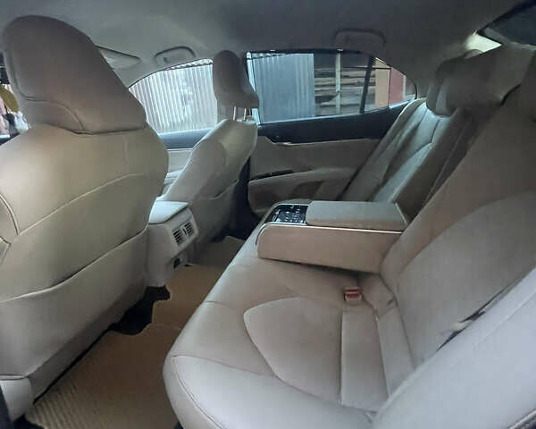 Чорний Тойота Камрі, об'ємом двигуна 2.5 л та пробігом 115 тис. км за 32000 $, фото 9 на Automoto.ua