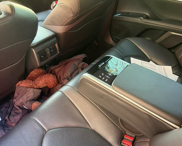 Чорний Тойота Камрі, об'ємом двигуна 2.49 л та пробігом 175 тис. км за 27000 $, фото 22 на Automoto.ua