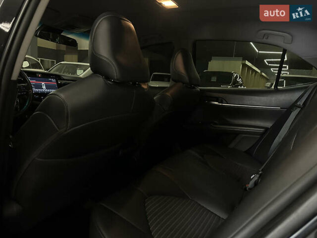 Чорний Тойота Камрі, об'ємом двигуна 2.5 л та пробігом 56 тис. км за 20999 $, фото 26 на Automoto.ua
