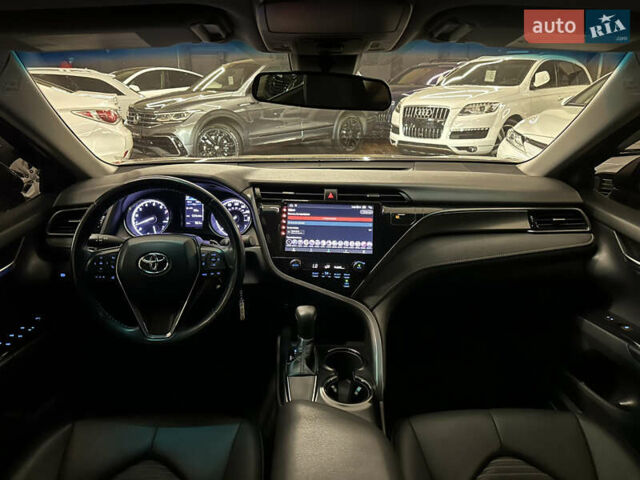 Чорний Тойота Камрі, об'ємом двигуна 2.5 л та пробігом 56 тис. км за 20999 $, фото 27 на Automoto.ua