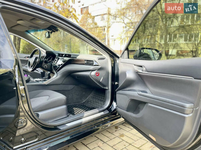 Тойота Камри 2019 в Киеве на Automoto.ua Черный Тойота Камри, объемом двигателя 2.5 л и пробегом 116 тыс. км за 19995 $, фото 20 на Automoto.ua