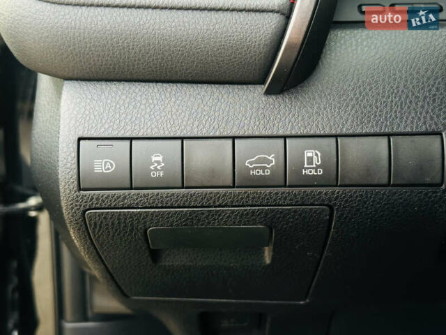 Черный Тойота Камри, объемом двигателя 3.46 л и пробегом 120 тыс. км за 29900 $, фото 31 на Automoto.ua