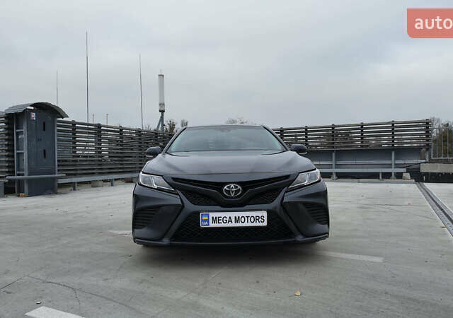 Чорний Тойота Камрі, об'ємом двигуна 2.49 л та пробігом 185 тис. км за 18990 $, фото 5 на Automoto.ua