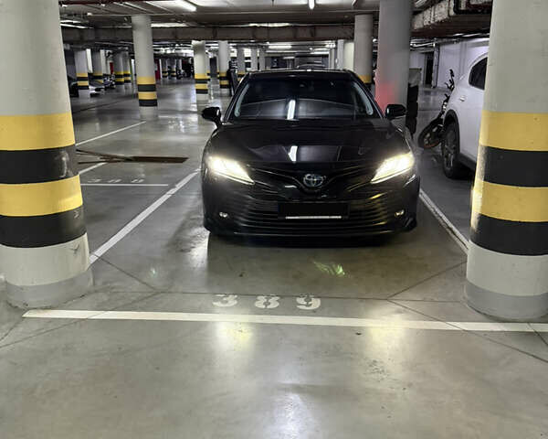 Черный Тойота Камри, объемом двигателя 2.5 л и пробегом 184 тыс. км за 26500 $, фото 1 на Automoto.ua