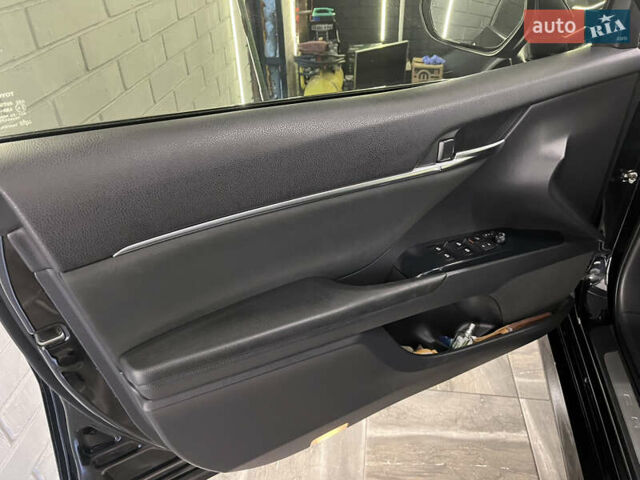 Тойота Камри 2019 в Александрие на Automoto.ua Черный Тойота Камри, объемом двигателя 2.49 л и пробегом 105 тыс. км за 21500 $, фото 16 на Automoto.ua