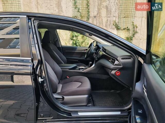 Тойота Камрі 2019 у Хмельницькому на Automoto.ua Чорний Тойота Камрі, об'ємом двигуна 2.49 л та пробігом 71 тис. км за 22999 $, фото 27 на Automoto.ua