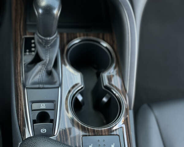 Черный Тойота Камри, объемом двигателя 2.5 л и пробегом 70 тыс. км за 31000 $, фото 47 на Automoto.ua