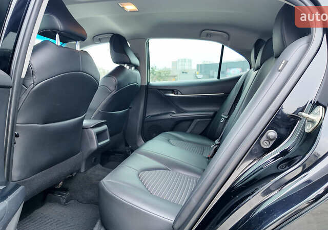 Чорний Тойота Камрі, об'ємом двигуна 2.49 л та пробігом 185 тис. км за 18990 $, фото 8 на Automoto.ua