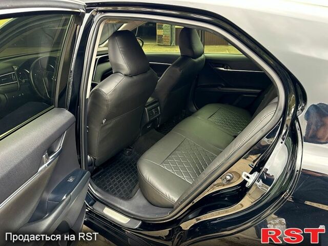 Черный Тойота Камри, объемом двигателя 2.5 л и пробегом 67 тыс. км за 24500 $, фото 8 на Automoto.ua