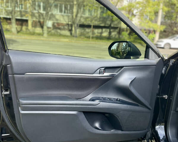 Тойота Камри 2019 в Киеве на Automoto.ua Черный Тойота Камри, объемом двигателя 2.5 л и пробегом 116 тыс. км за 19995 $, фото 32 на Automoto.ua