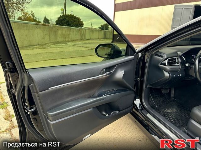 Черный Тойота Камри, объемом двигателя 2.5 л и пробегом 67 тыс. км за 24500 $, фото 11 на Automoto.ua