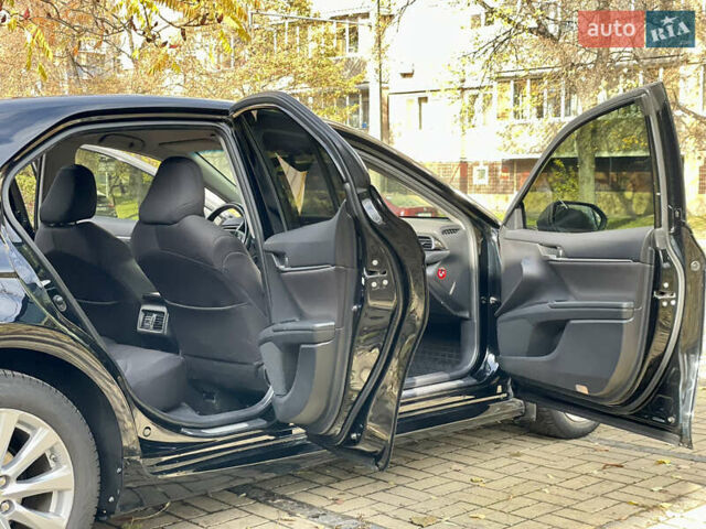 Тойота Камри 2019 в Киеве на Automoto.ua Черный Тойота Камри, объемом двигателя 2.5 л и пробегом 116 тыс. км за 19995 $, фото 19 на Automoto.ua