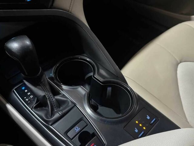 Чорний Тойота Камрі, об'ємом двигуна 2.5 л та пробігом 120 тис. км за 22191 $, фото 21 на Automoto.ua