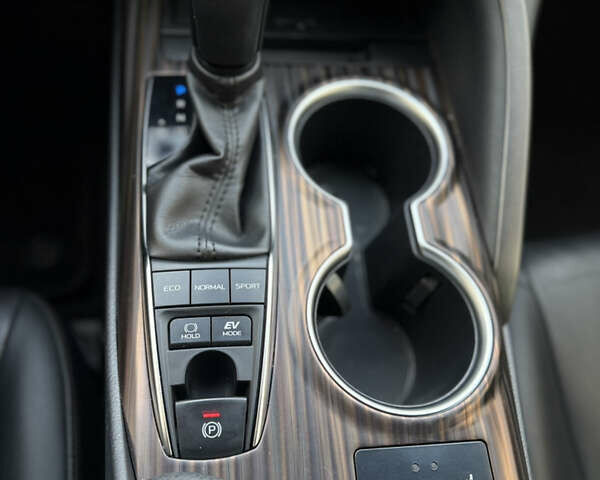 Черный Тойота Камри, объемом двигателя 2.5 л и пробегом 184 тыс. км за 26500 $, фото 24 на Automoto.ua