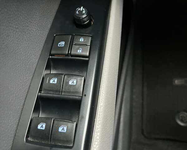 Чорний Тойота Камрі, об'ємом двигуна 2.5 л та пробігом 72 тис. км за 22000 $, фото 43 на Automoto.ua