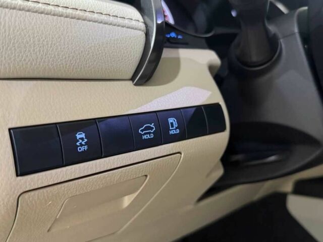 Чорний Тойота Камрі, об'ємом двигуна 2.5 л та пробігом 120 тис. км за 22191 $, фото 16 на Automoto.ua