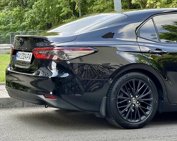 Черный Тойота Камри, объемом двигателя 2.5 л и пробегом 137 тыс. км за 28000 $, фото 1 на Automoto.ua