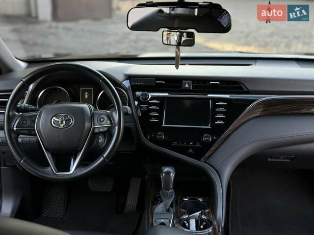 Черный Тойота Камри, объемом двигателя 2.5 л и пробегом 70 тыс. км за 31000 $, фото 48 на Automoto.ua
