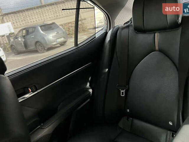 Черный Тойота Камри, объемом двигателя 3.46 л и пробегом 95 тыс. км за 26000 $, фото 14 на Automoto.ua