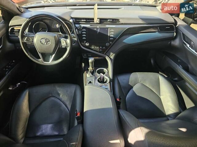 Тойота Камри 2020 в Львове на Automoto.ua Черный Тойота Камри, объемом двигателя 3.46 л и пробегом 225 тыс. км за 26500 $, фото 10 на Automoto.ua