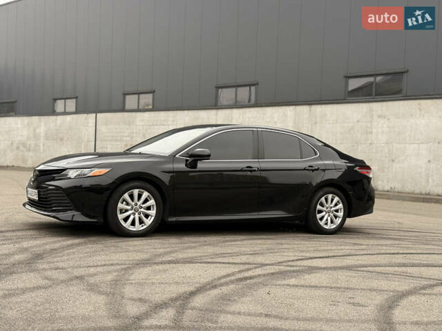 Чорний Тойота Камрі, об'ємом двигуна 2.49 л та пробігом 139 тис. км за 19299 $, фото 18 на Automoto.ua