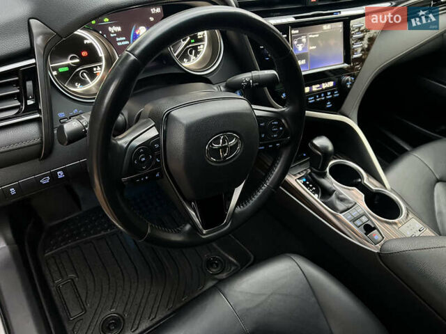 Тойота Камри 2020 в Ровно на Automoto.ua Черный Тойота Камри, объемом двигателя 2.49 л и пробегом 167 тыс. км за 27900 $, фото 13 на Automoto.ua