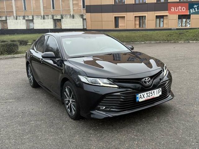 Черный Тойота Камри, объемом двигателя 2.49 л и пробегом 84 тыс. км за 25900 $, фото 1 на Automoto.ua
