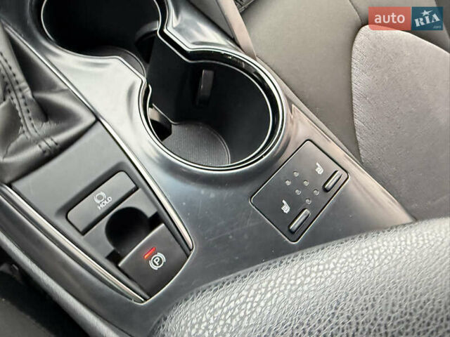 Черный Тойота Камри, объемом двигателя 2.5 л и пробегом 79 тыс. км за 23999 $, фото 27 на Automoto.ua