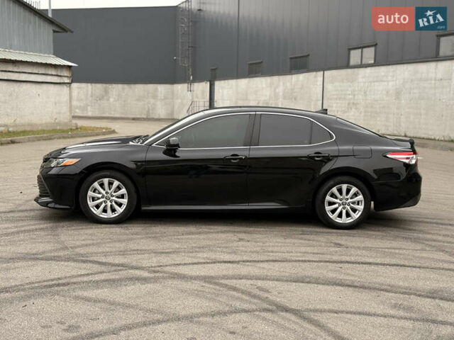 Чорний Тойота Камрі, об'ємом двигуна 2.49 л та пробігом 139 тис. км за 19299 $, фото 17 на Automoto.ua