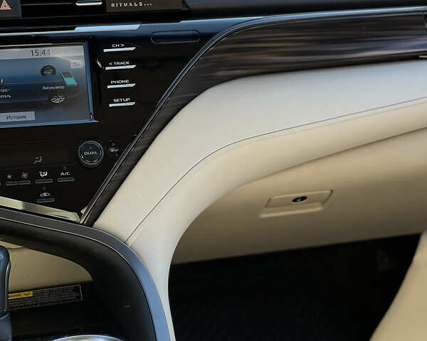 Чорний Тойота Камрі, об'ємом двигуна 2.49 л та пробігом 76 тис. км за 34000 $, фото 15 на Automoto.ua